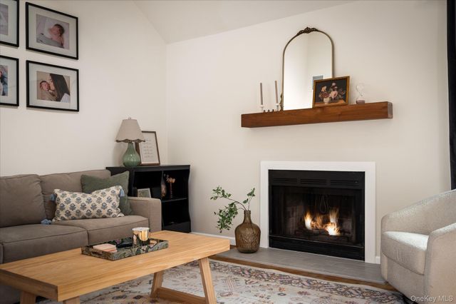 34 Adela Court, Yorktown Heights, NY 10598