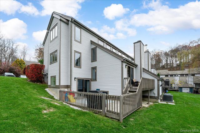 34 Adela Court, Yorktown Heights, NY 10598