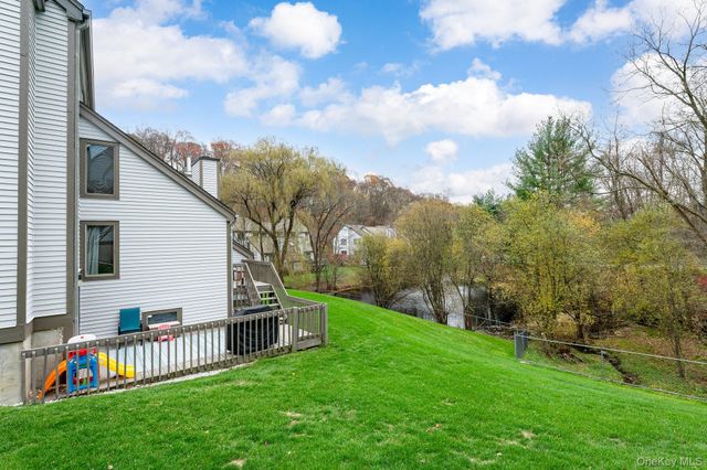 34 Adela Court, Yorktown Heights, NY 10598