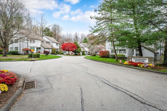 34 Adela Court, Yorktown Heights, NY 10598