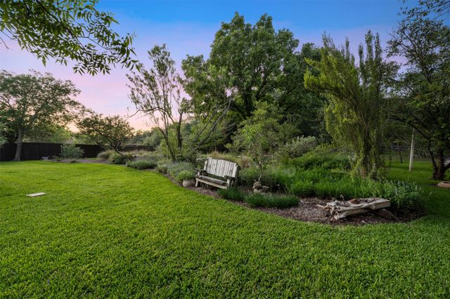 901 Brushy Bend DR, Round Rock, TX 78681