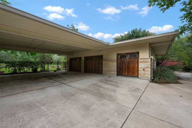 901 Brushy Bend DR, Round Rock, TX 78681
