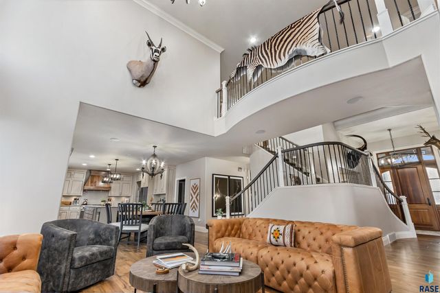 5604 S Jersey Tess Dr Drive, Sioux Falls, SD 57108