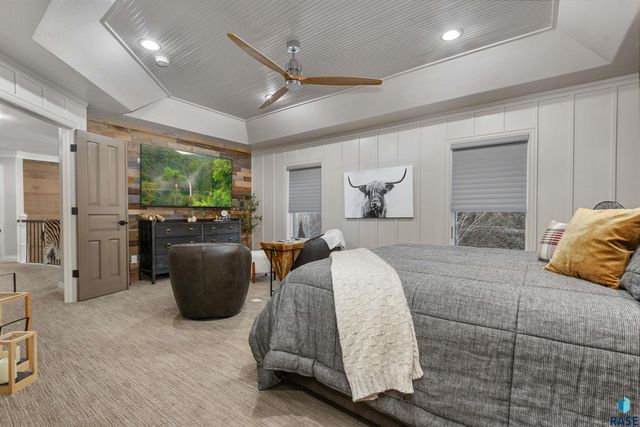 5604 S Jersey Tess Dr Drive, Sioux Falls, SD 57108