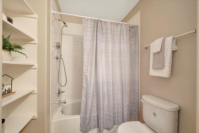 3105 Cambridge Meadows Lane, Dickinson, TX 77539