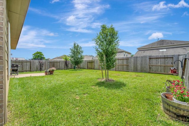 3105 Cambridge Meadows Lane, Dickinson, TX 77539