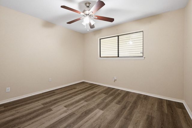2127 Tampico Drive, Carrollton, TX 75006