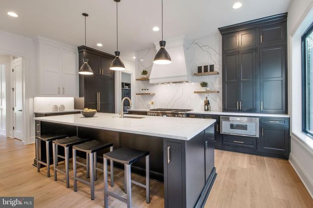 2816 N TUCKAHOE ST, Arlington, VA 22213