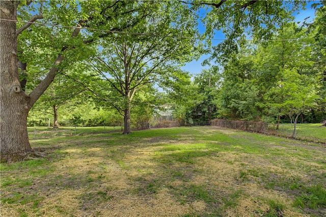 9918 Benson Street, Overland Park, KS 66212