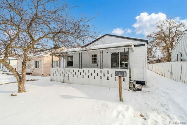 11084 Cadillac Avenue, Warren, MI 48089