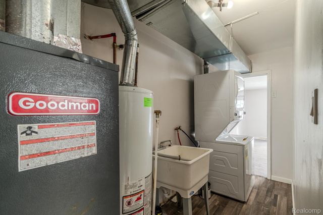 11084 Cadillac Avenue, Warren, MI 48089