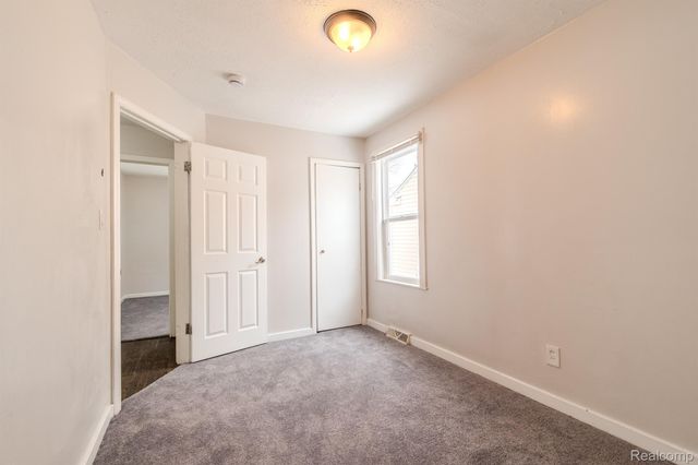 11084 Cadillac Avenue, Warren, MI 48089