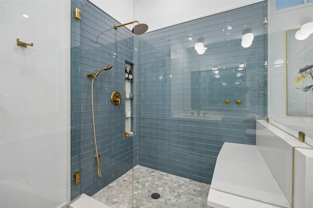 206 S Edgefield Avenue, Dallas, TX 75208