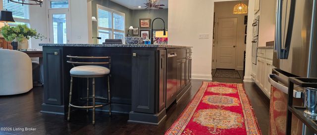2002 N Beckley Station Rd, Louisville, KY 40245