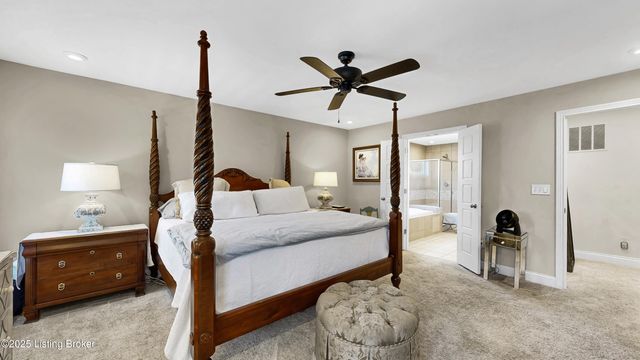 2002 N Beckley Station Rd, Louisville, KY 40245