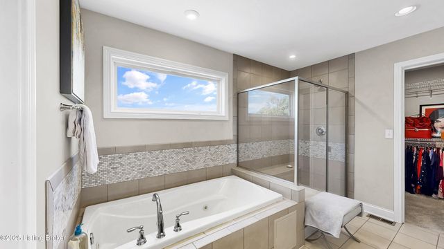 2002 N Beckley Station Rd, Louisville, KY 40245