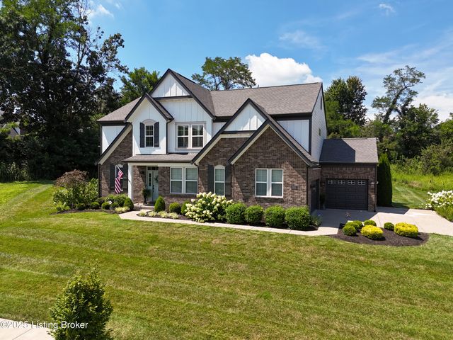 2002 N Beckley Station Rd, Louisville, KY 40245