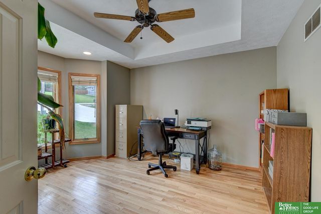 8883 Verdon Circle, Plattsmouth, NE 68048