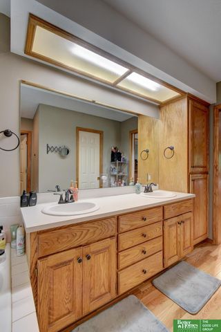 8883 Verdon Circle, Plattsmouth, NE 68048