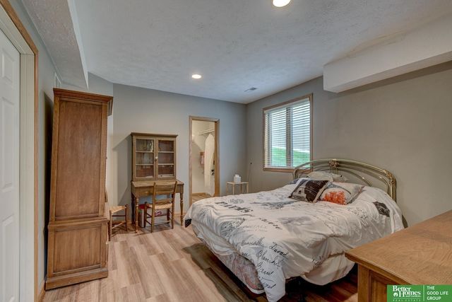 8883 Verdon Circle, Plattsmouth, NE 68048