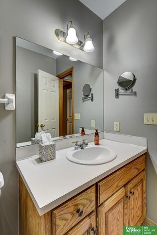 8883 Verdon Circle, Plattsmouth, NE 68048