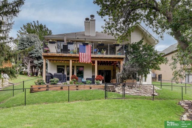 8883 Verdon Circle, Plattsmouth, NE 68048