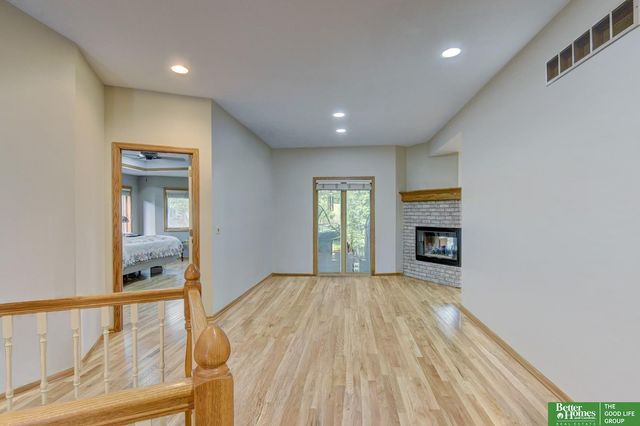 8883 Verdon Circle, Plattsmouth, NE 68048