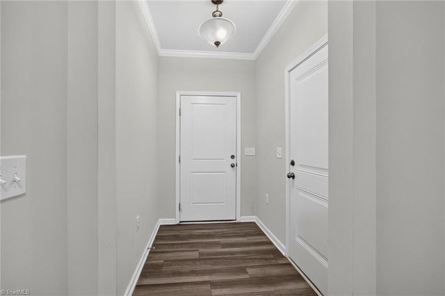 814 Falls Grove Trail, High Point, NC 27265
