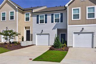 814 Falls Grove Trail, High Point, NC 27265