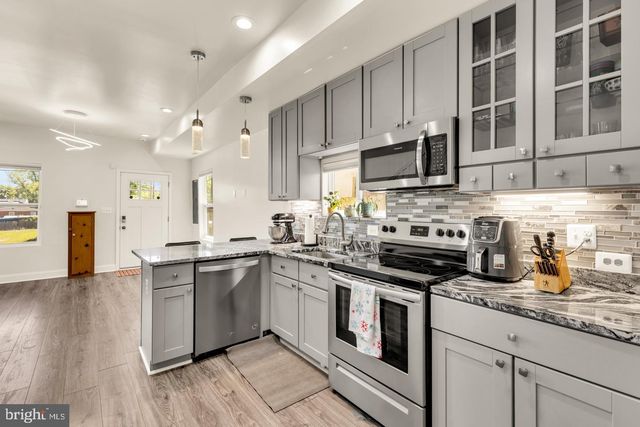 1002 58TH AVE, Capitol Heights, MD 20743