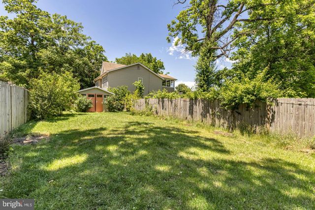 1002 58TH AVE, Capitol Heights, MD 20743