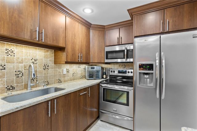 4250 GALT OCEAN Drive 8L, Fort Lauderdale, FL 33308