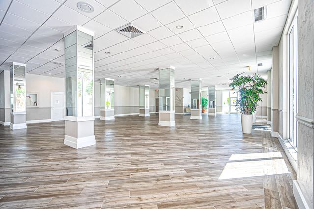 4250 GALT OCEAN Drive 8L, Fort Lauderdale, FL 33308