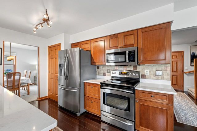 3928 Anita LANE, Franklin, WI 53132