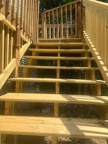 12 Cornwall Pl, Farmington, NH 03835