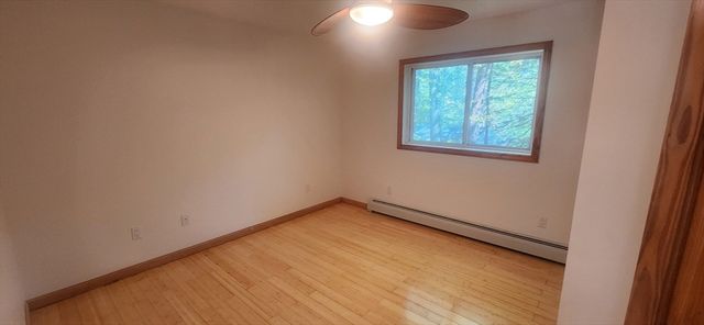 12 Cornwall Pl, Farmington, NH 03835