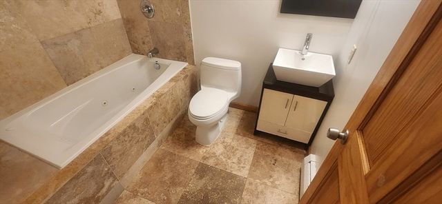 12 Cornwall Pl, Farmington, NH 03835