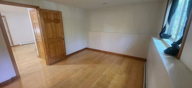 12 Cornwall Pl, Farmington, NH 03835