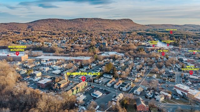 13 Elizabeth Lane 13, Easthampton, MA 01027