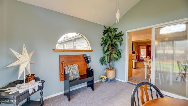 652 County Hwy 122, Johnstown, NY 12078