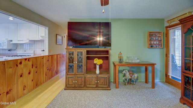 652 County Hwy 122, Johnstown, NY 12078