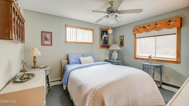 652 County Hwy 122, Johnstown, NY 12078