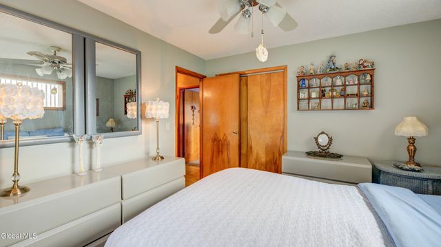 652 County Hwy 122, Johnstown, NY 12078