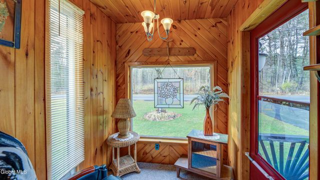 652 County Hwy 122, Johnstown, NY 12078