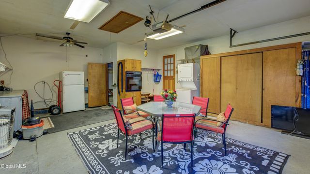 652 County Hwy 122, Johnstown, NY 12078