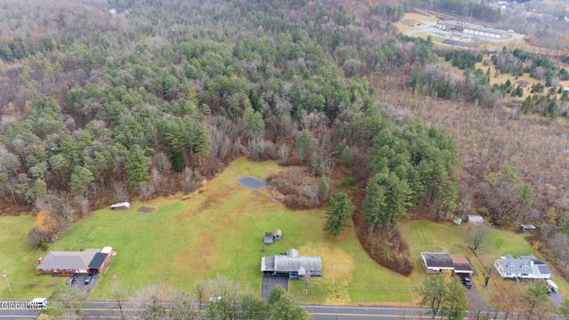 652 County Hwy 122, Johnstown, NY 12078