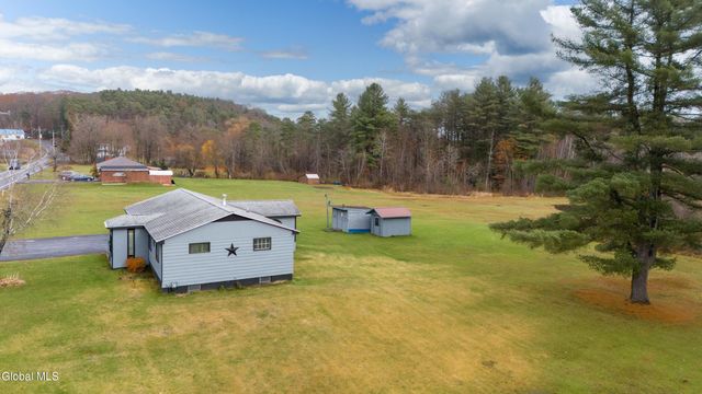 652 County Hwy 122, Johnstown, NY 12078