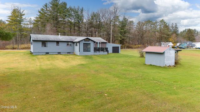 652 County Hwy 122, Johnstown, NY 12078