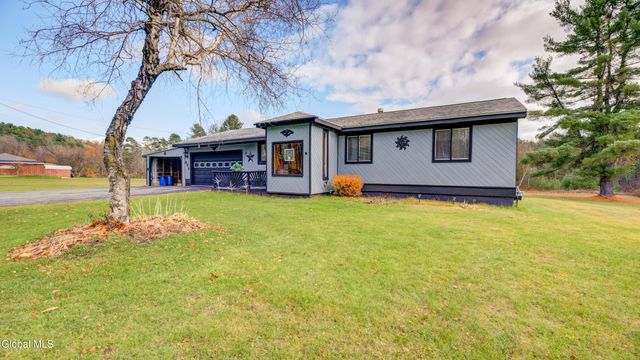 652 County Hwy 122, Johnstown, NY 12078