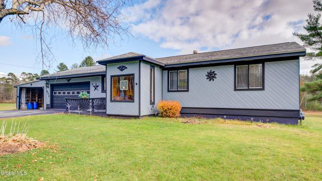 652 County Hwy 122, Johnstown, NY 12078